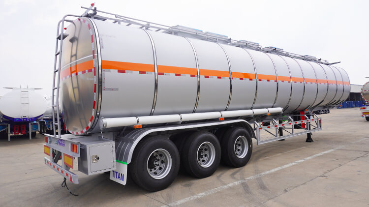 Stainless Steel Semi Tanker Trailer for Sale in Rio Haina Dominican