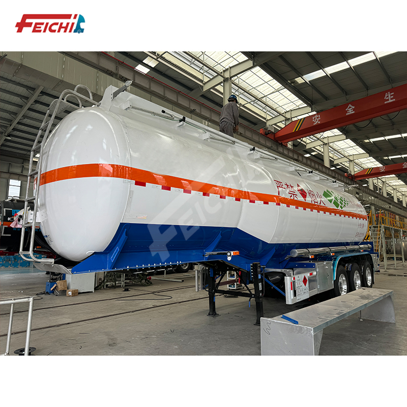   Factory direct sale tri-axle powder tanker High strength, corrosion resistant, good quality, good 