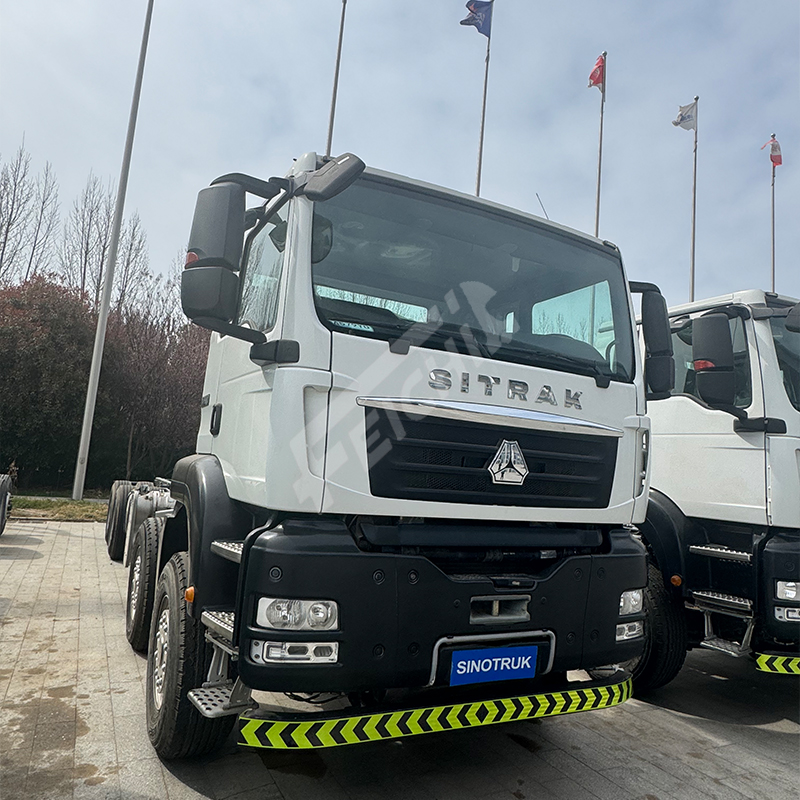 SINOTRUK High Quality New SITRAK 8x4/6x4 Heavy Tractor Head 440HP 460HP Left Steering Tractor Truck