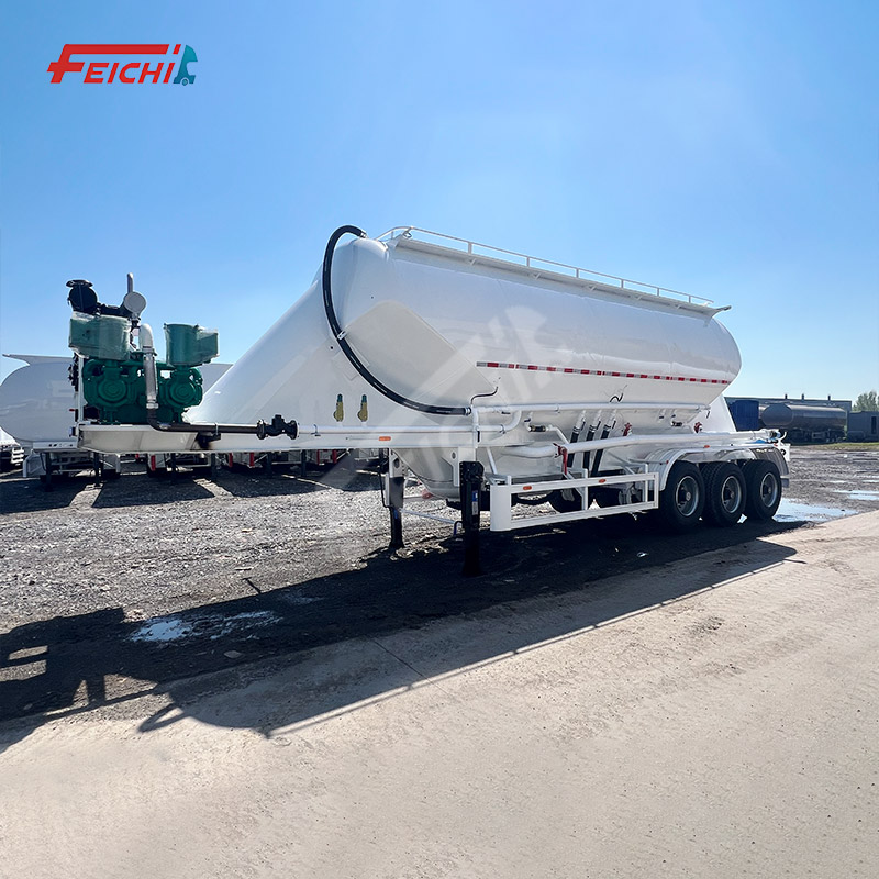 European-Style 3 Axle 38 Cbm Powder Tank Semi-Trailer with 3 Discharge Hoppers for Saudi Arabia