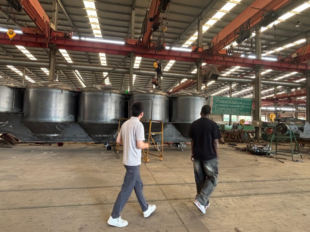 Bolivian Client Visited FEICHI Factory a