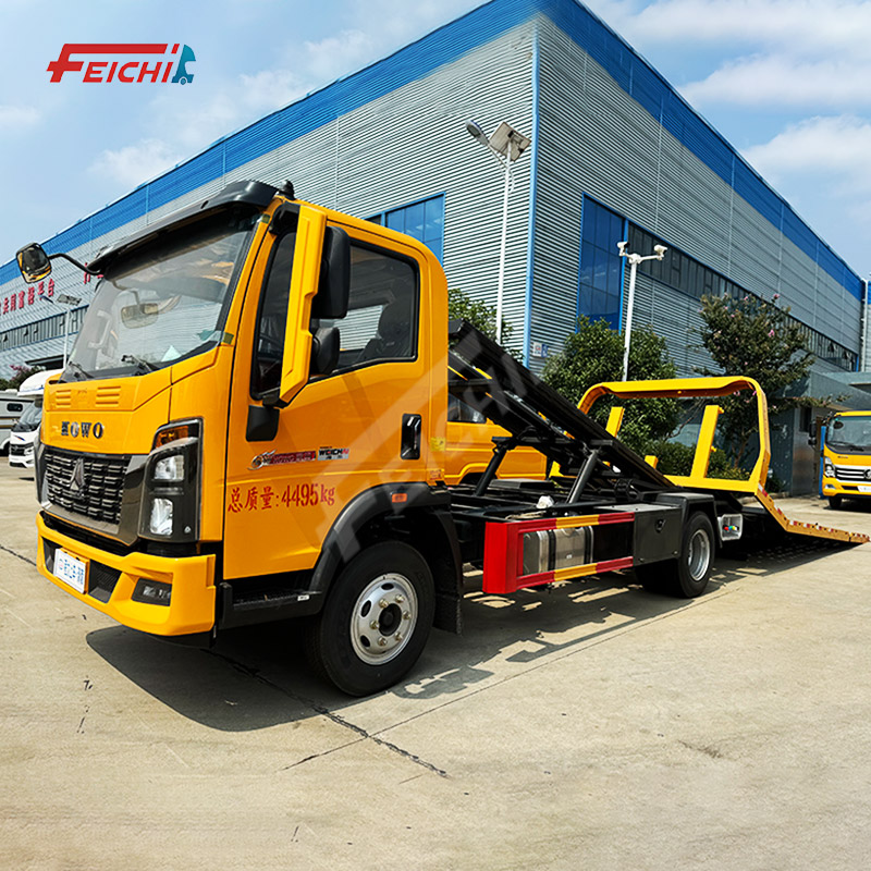 Sinotruk HOWO Flatbed Wrecker Truck One Tow Two Road Emergency Vehicle Recovery Tow Truck