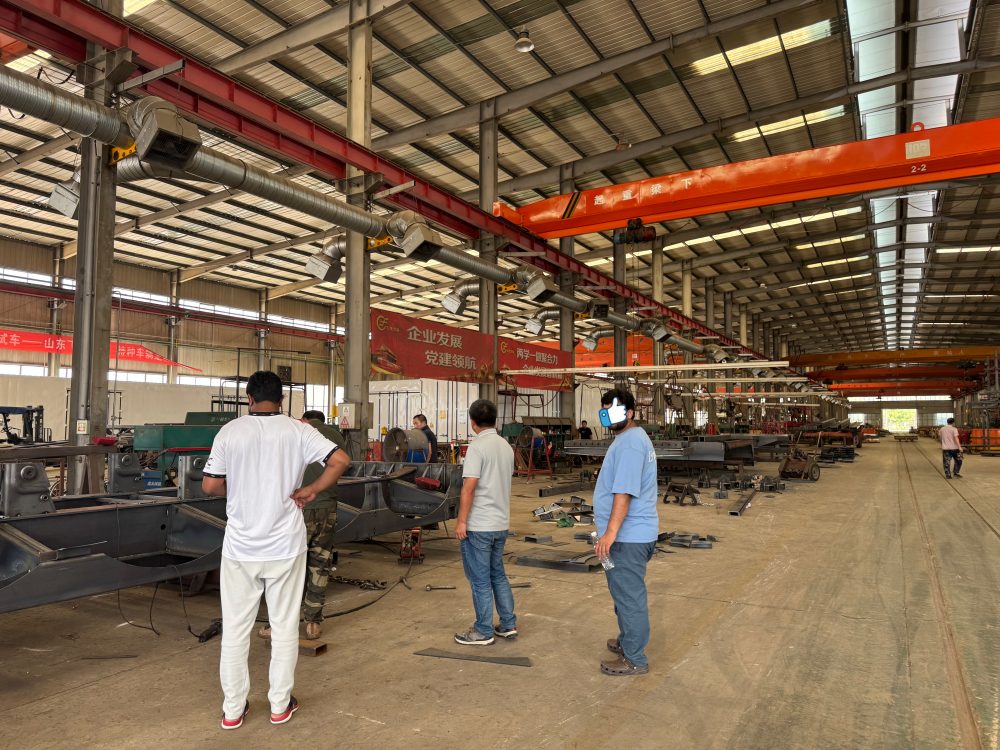 Zambian Customers Visited FEICHI Factory