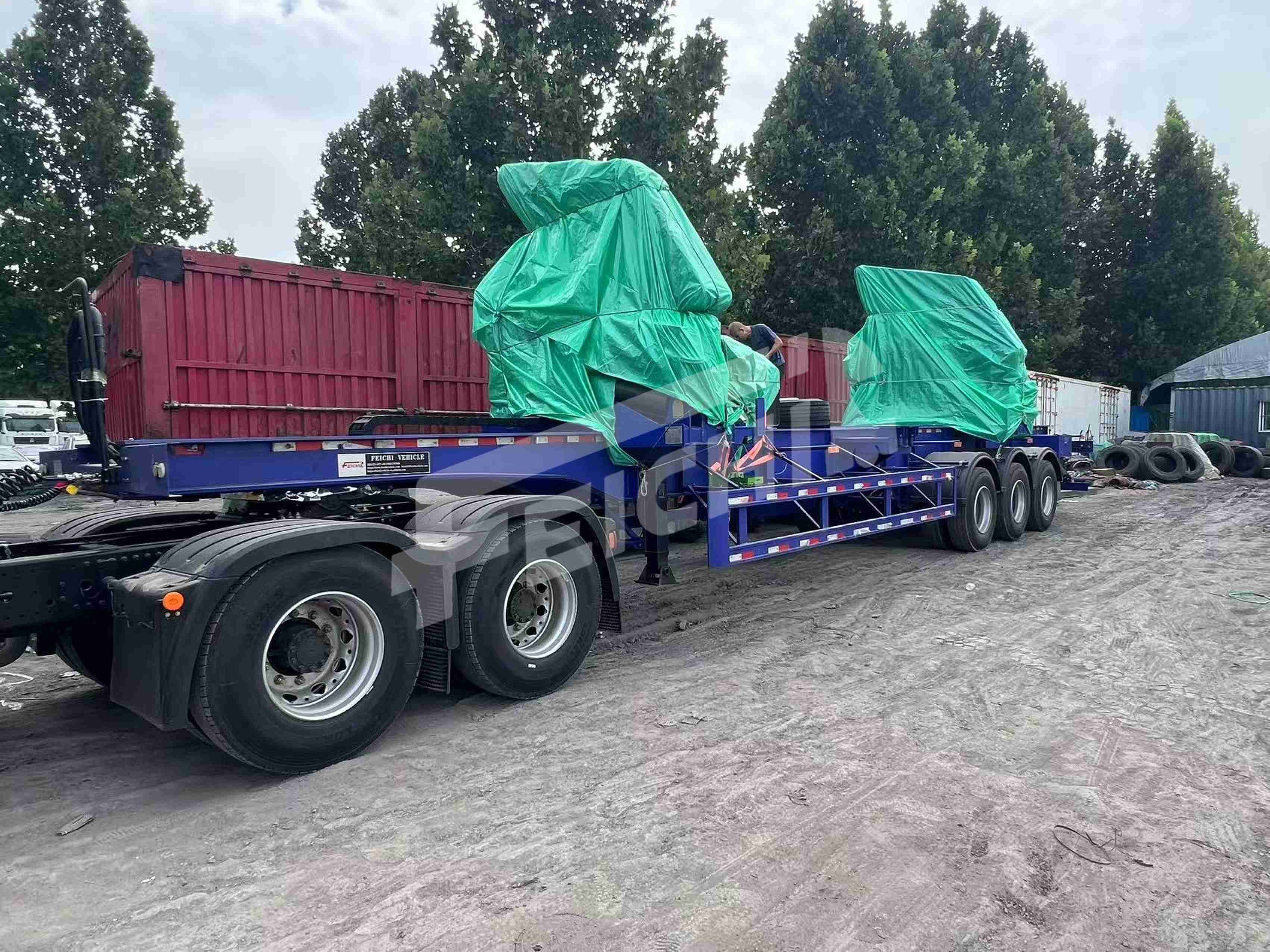 3-axis Side Crane Semi Trailer sent to N