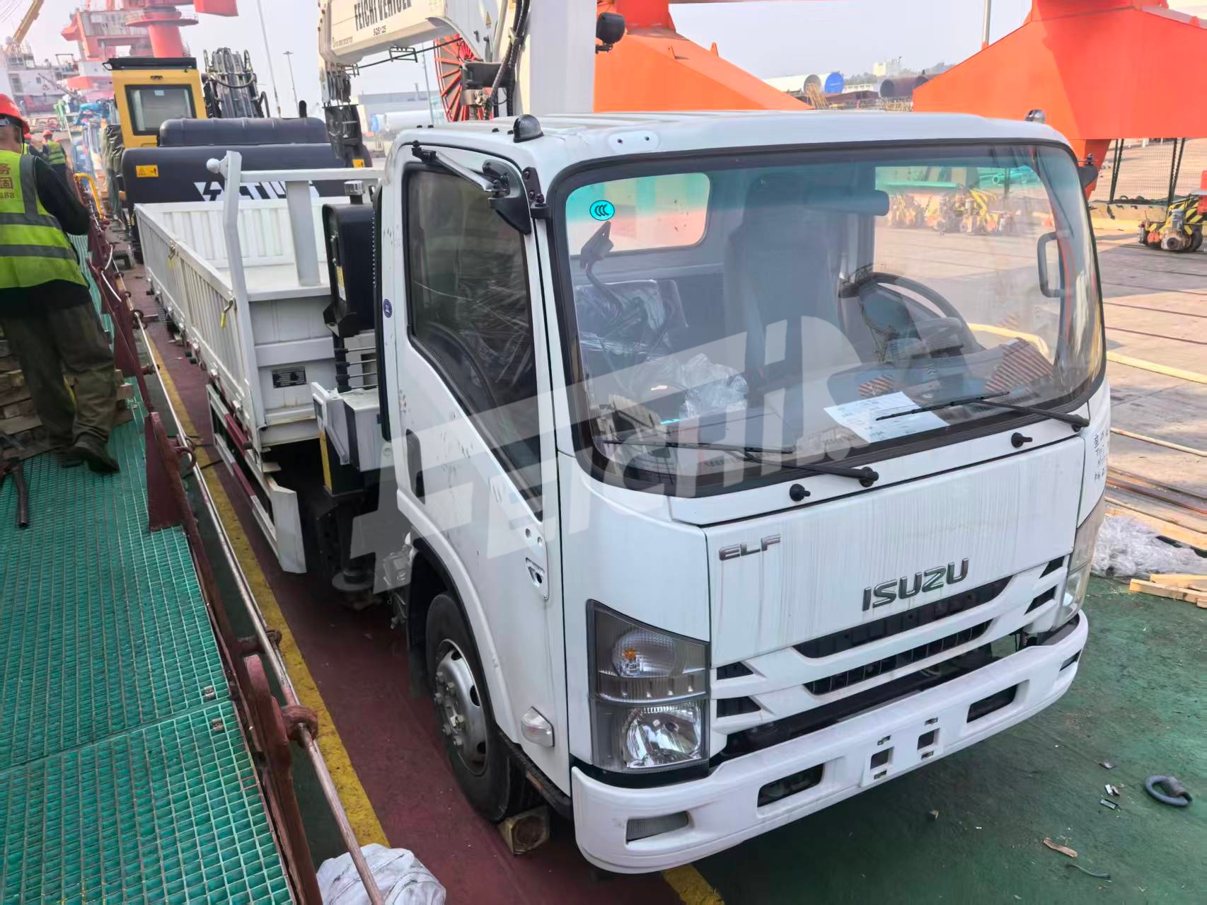 Isuzu Truck‑mounted Cranes Shipment to Dominican Republic