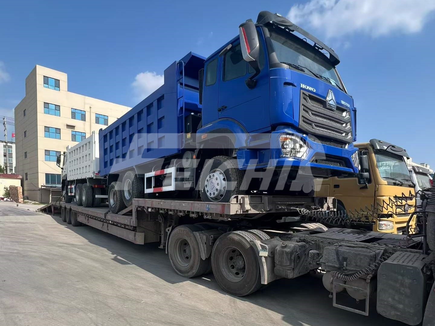 Two HOWO NX Dump Trucks Ready for Shipme
